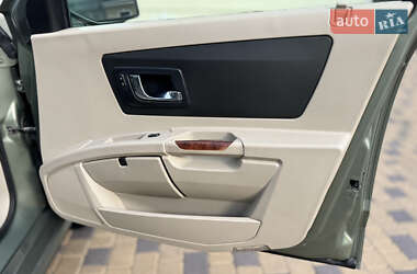 Позашляховик / Кросовер Cadillac SRX 2004 в 