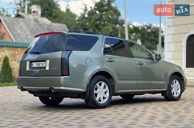Позашляховик / Кросовер Cadillac SRX 2004 в 