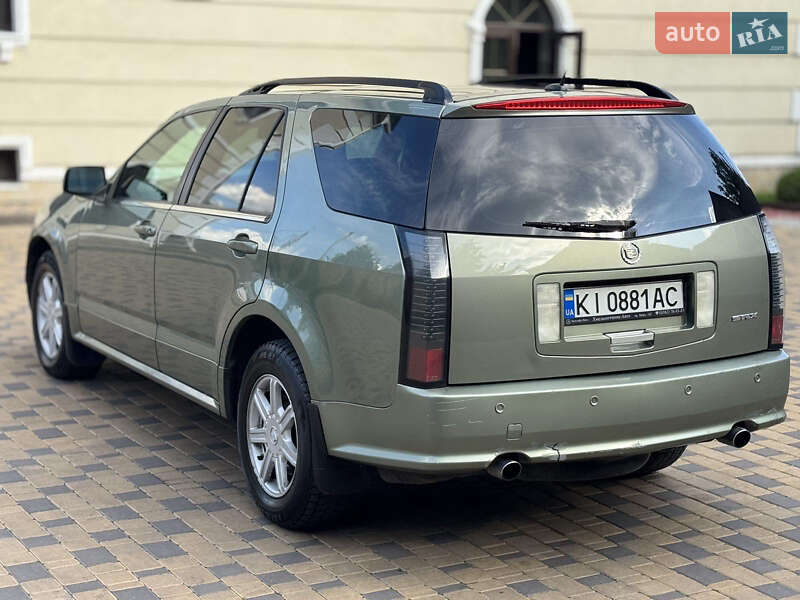 Внедорожник / Кроссовер Cadillac SRX 2004 в Каменец-Подольском