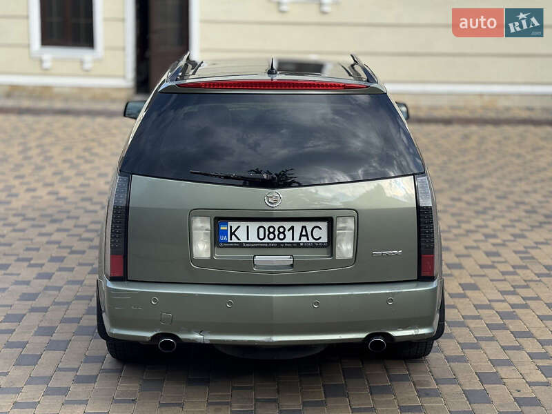 Внедорожник / Кроссовер Cadillac SRX 2004 в Каменец-Подольском