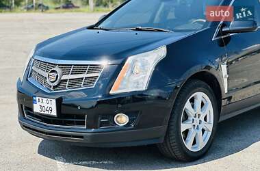 Позашляховик / Кросовер Cadillac SRX 2011 в 