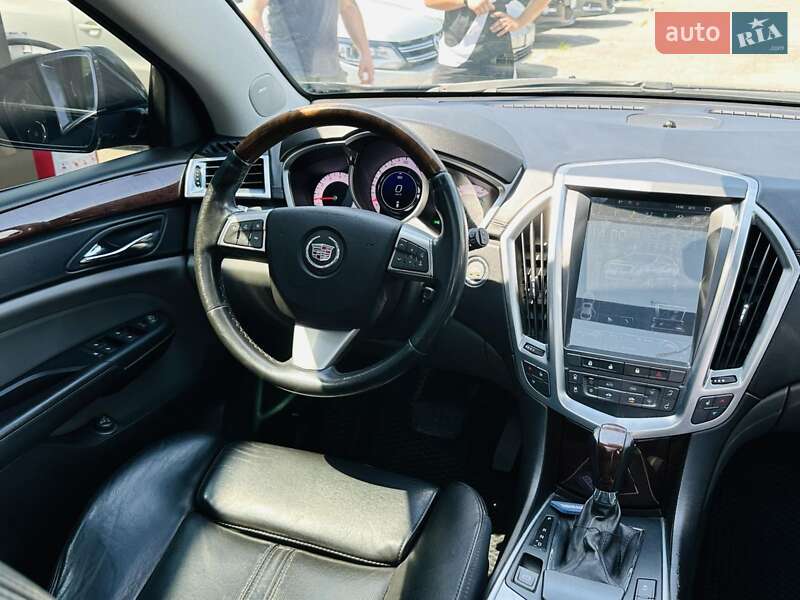 Позашляховик / Кросовер Cadillac SRX 2011 в Харкові