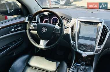 Позашляховик / Кросовер Cadillac SRX 2011 в 