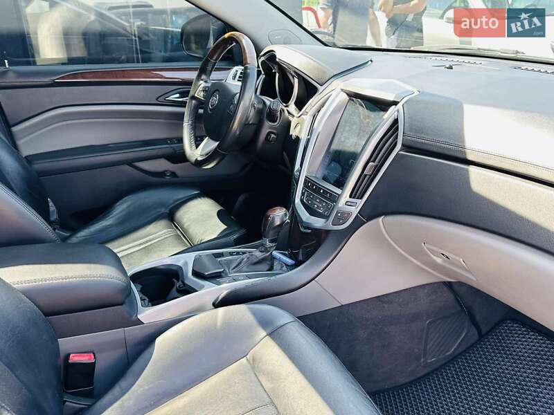 Позашляховик / Кросовер Cadillac SRX 2011 в Харкові