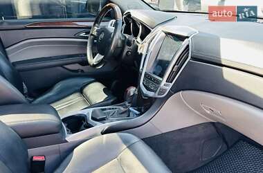 Позашляховик / Кросовер Cadillac SRX 2011 в 