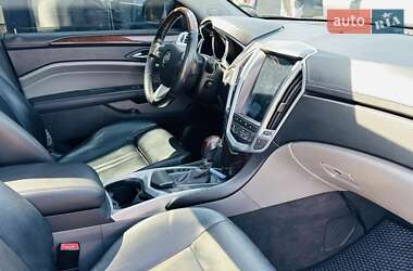 Позашляховик / Кросовер Cadillac SRX 2011 в 