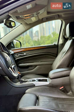 Позашляховик / Кросовер Cadillac SRX 2013 в 