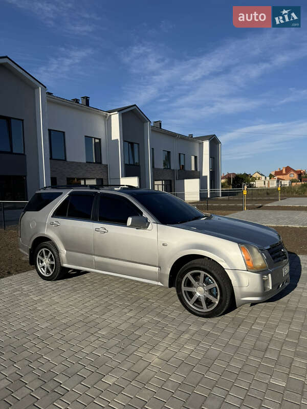 Внедорожник / Кроссовер Cadillac SRX 2004 в Одессе
