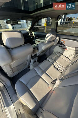 Позашляховик / Кросовер Cadillac SRX 2004 в 
