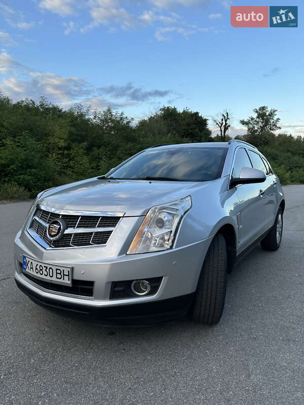 Позашляховик / Кросовер Cadillac SRX 2011 в Києві