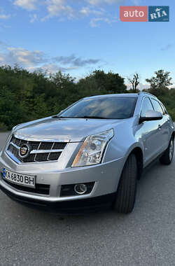 Внедорожник / Кроссовер Cadillac SRX 2011 в 