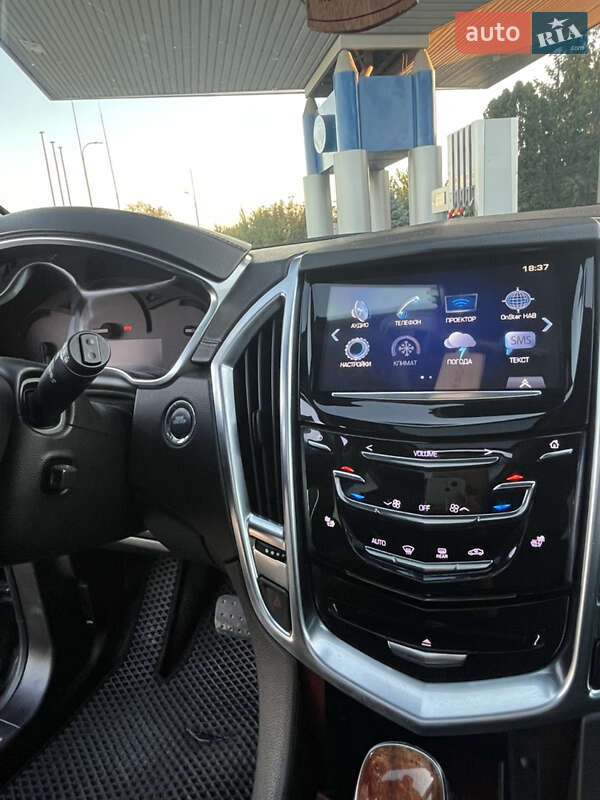 Внедорожник / Кроссовер Cadillac SRX 2015 в Жмеринке