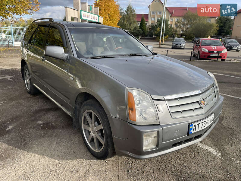 Внедорожник / Кроссовер Cadillac SRX 2004 в Ивано-Франковске фото 3 Внедорожник / Кроссовер Cadillac SRX 2004 в Ивано-Франковске