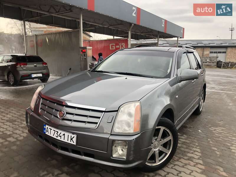 Внедорожник / Кроссовер Cadillac SRX 2004 в Калуше