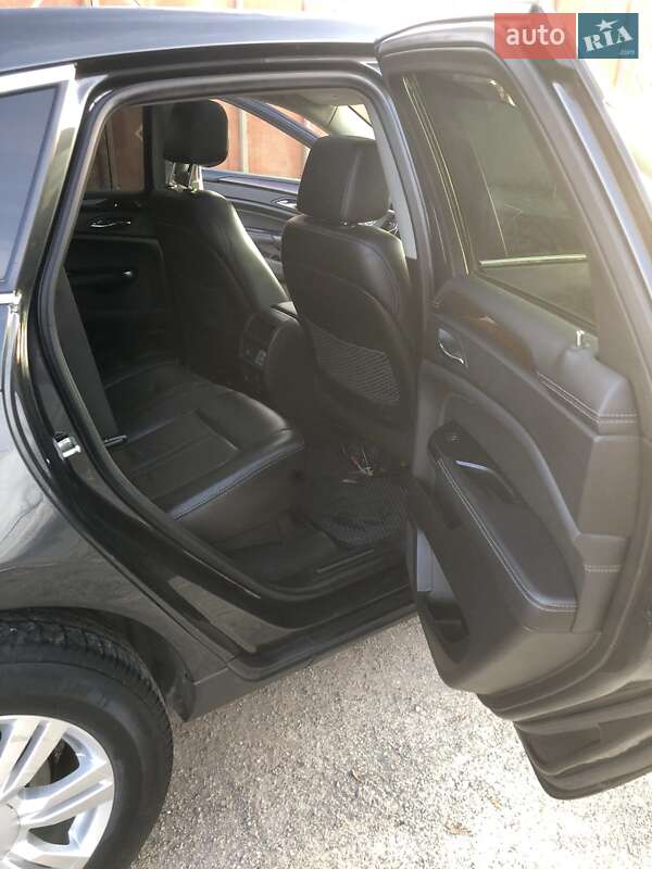 Внедорожник / Кроссовер Cadillac SRX 2014 в Днепре фото 6 Внедорожник / Кроссовер Cadillac SRX 2014 в Днепре