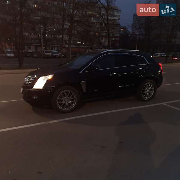 Позашляховик / Кросовер Cadillac SRX 2013 в Києві