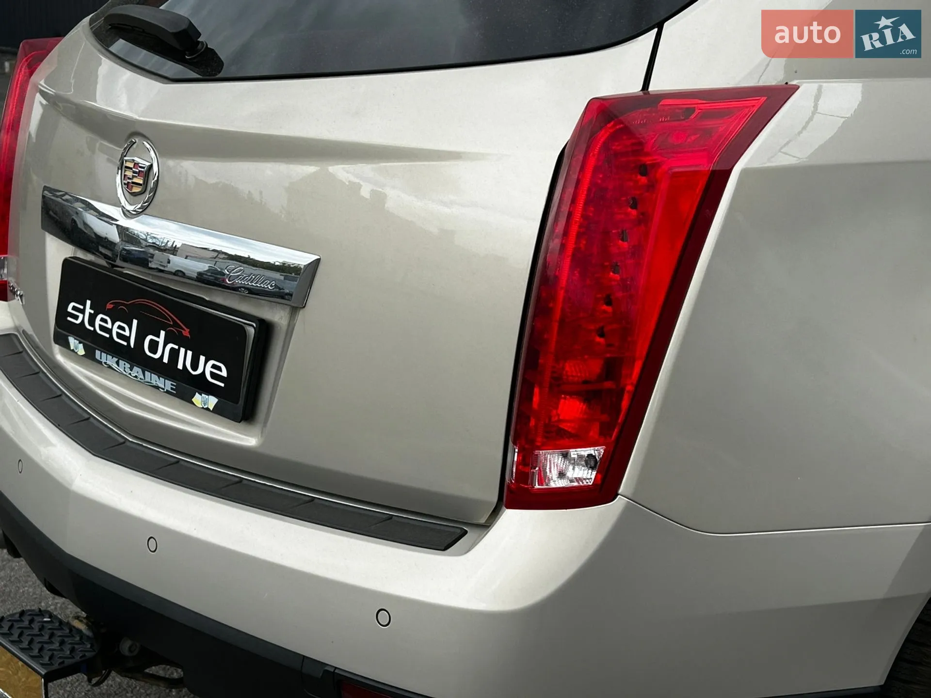 2010 Cadillac SRX - мініатюра 12