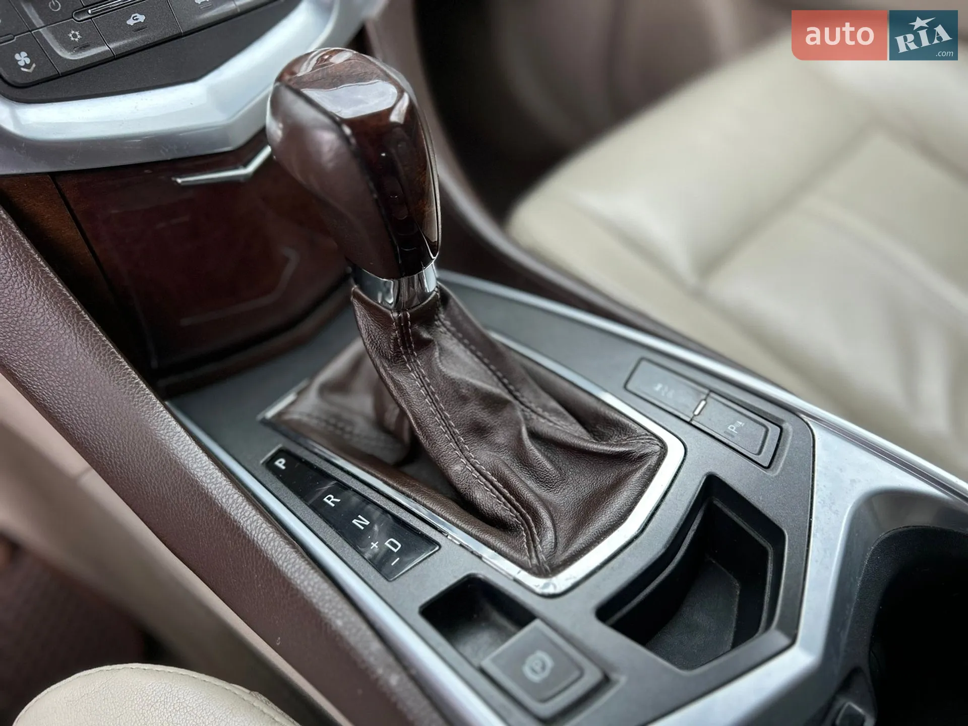 2010 Cadillac SRX - мініатюра 27