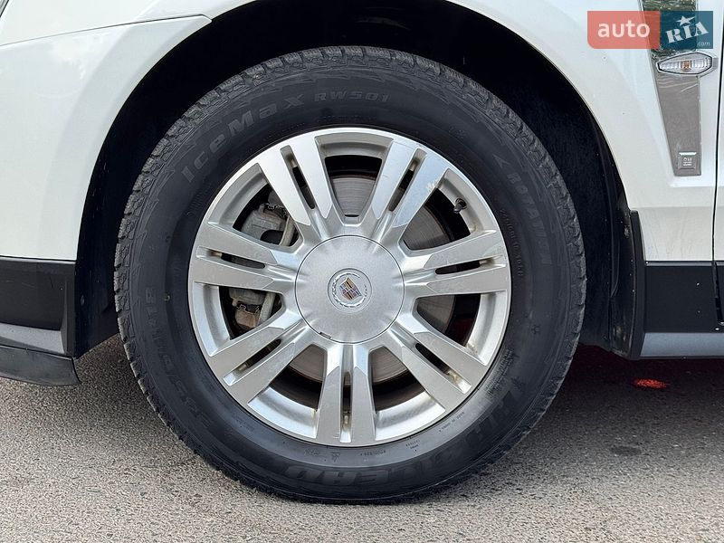 Внедорожник / Кроссовер Cadillac SRX 2011 в Одессе