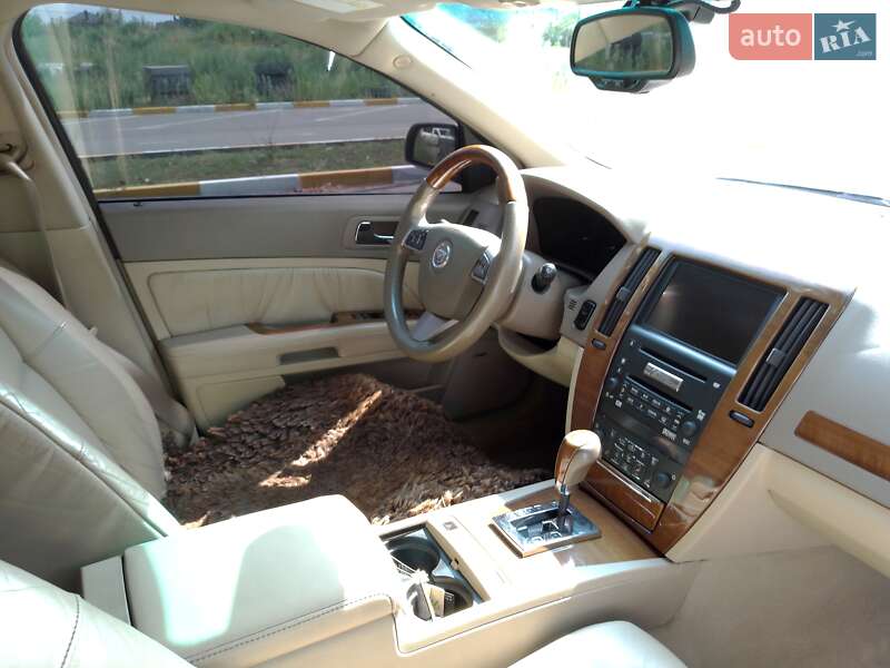 Седан Cadillac STS 2005 в Киеве