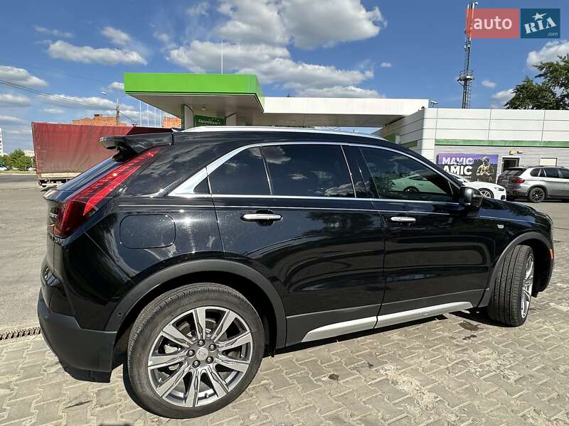 Внедорожник / Кроссовер Cadillac XT4 2018 в Сумах