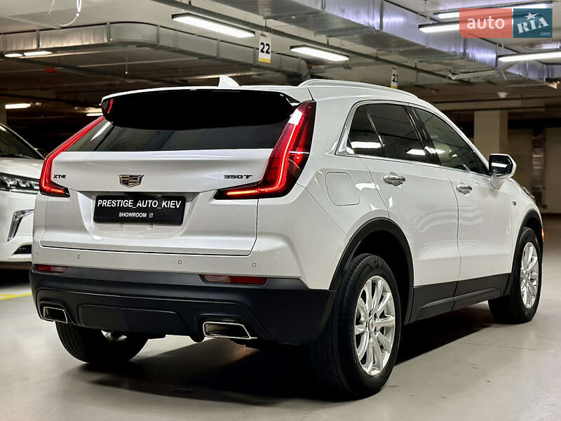 Позашляховик / Кросовер Cadillac XT4 2022 в Києві