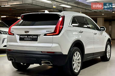 Внедорожник / Кроссовер Cadillac XT4 2022 в 