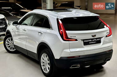 Внедорожник / Кроссовер Cadillac XT4 2022 в 