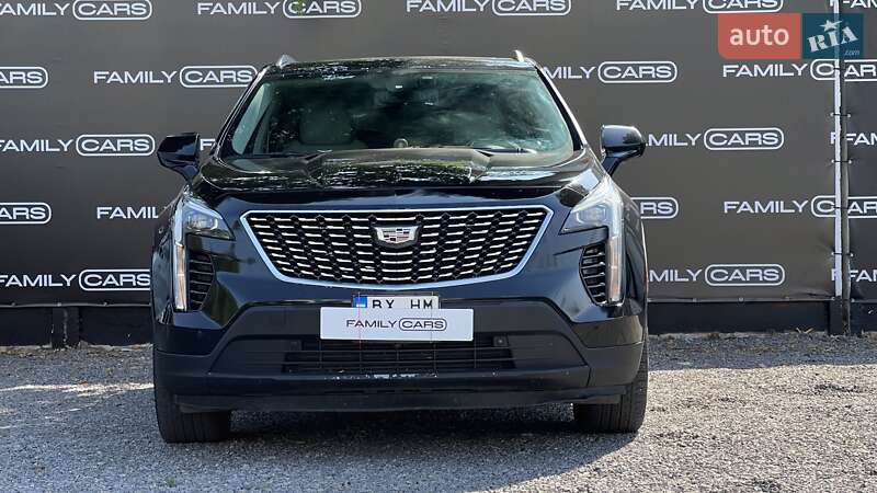 Внедорожник / Кроссовер Cadillac XT4 2018 в Одессе
