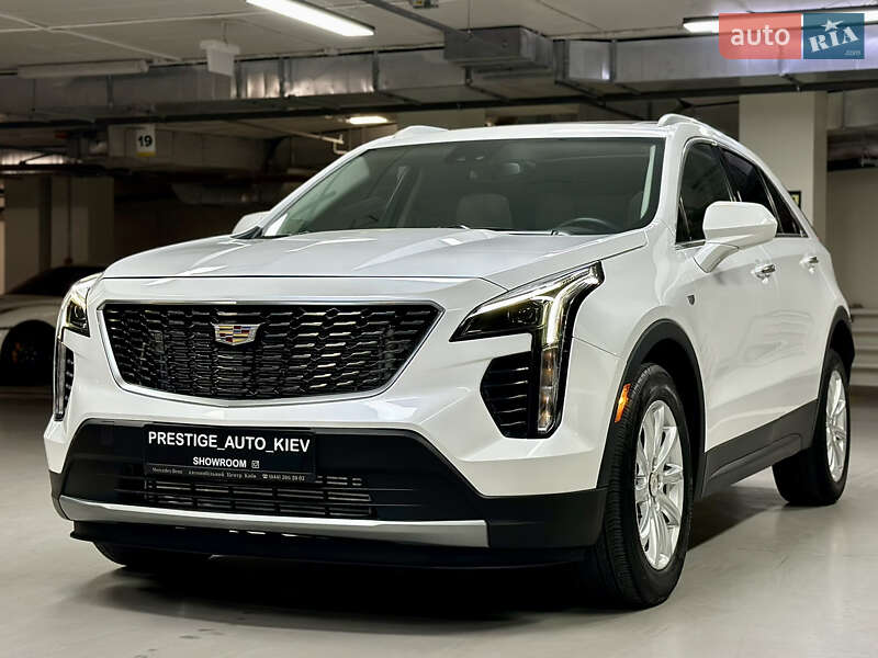 Внедорожник / Кроссовер Cadillac XT4 2022 в Киеве