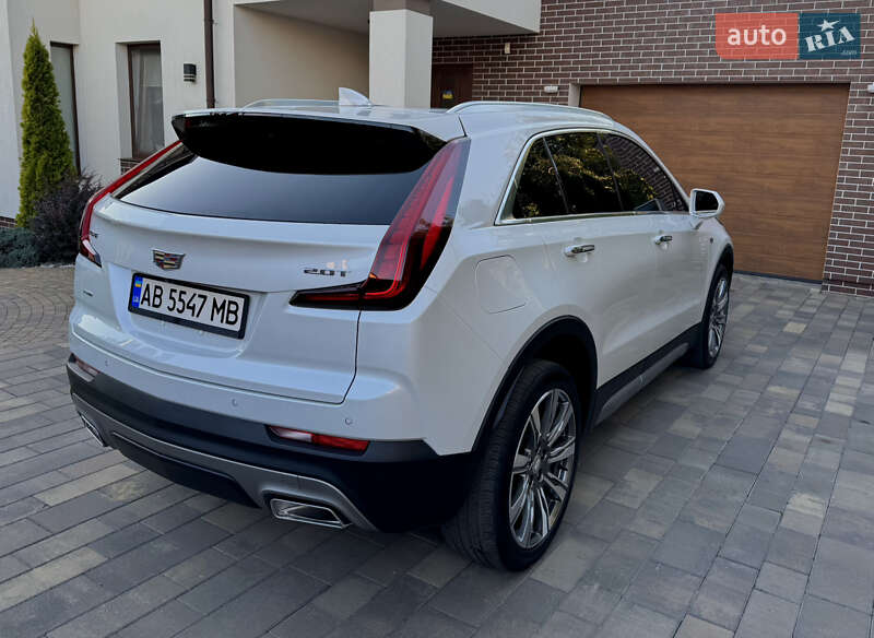 Внедорожник / Кроссовер Cadillac XT4 2019 в Виннице