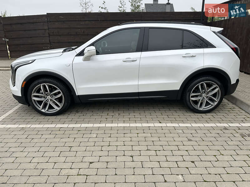 Позашляховик / Кросовер Cadillac XT4 2018 в Києві фото 7 Позашляховик / Кросовер Cadillac XT4 2018 в Києві
