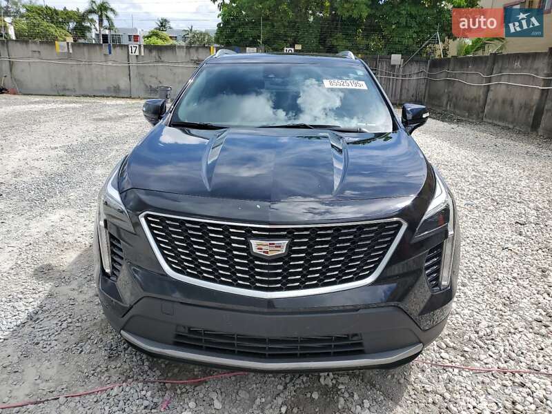 Позашляховик / Кросовер Cadillac XT4 2021 в Львові