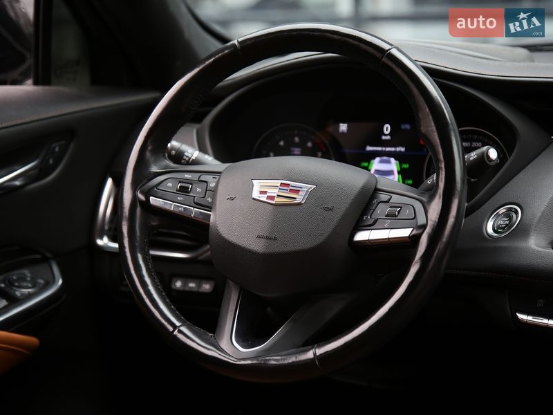 Позашляховик / Кросовер Cadillac XT4 2019 в Харкові