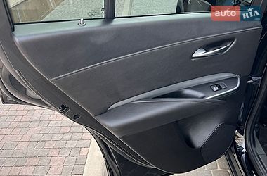 Внедорожник / Кроссовер Cadillac XT4 2020 в Киеве