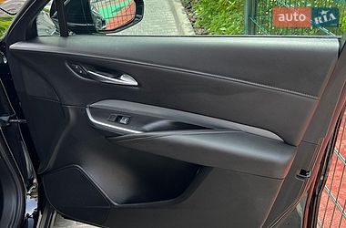 Внедорожник / Кроссовер Cadillac XT4 2020 в Киеве