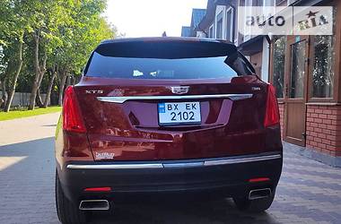 Внедорожник / Кроссовер Cadillac XT5 2018 в Хмельницком