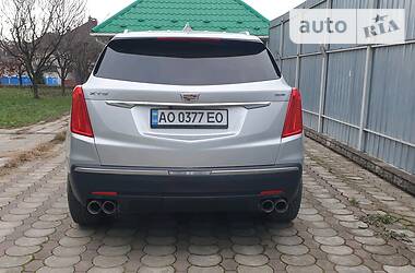 Позашляховик / Кросовер Cadillac XT5 2017 в Ужгороді
