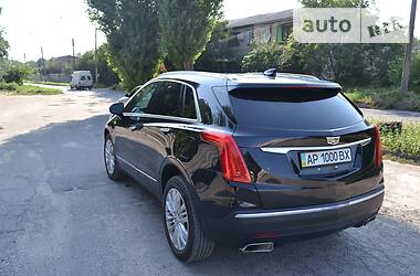 Внедорожник / Кроссовер Cadillac XT5 2016 в Запорожье