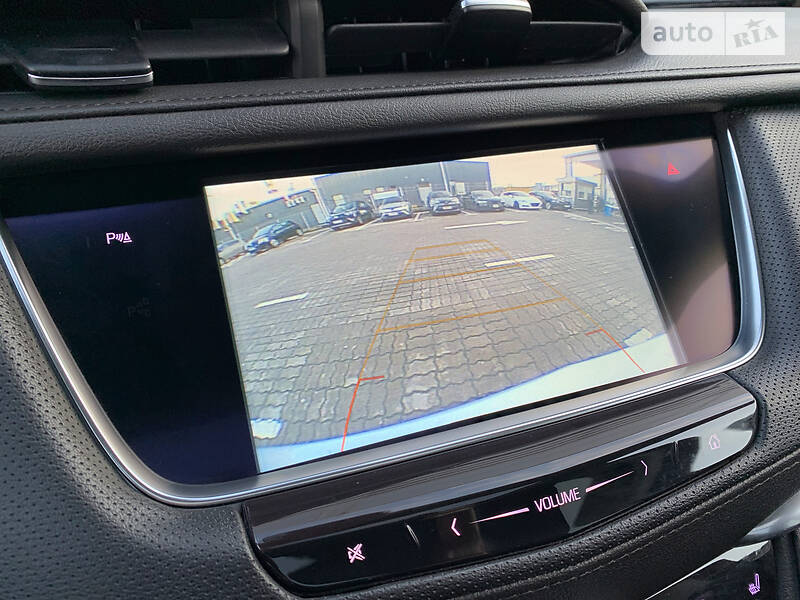 Внедорожник / Кроссовер Cadillac XT5 2018 в Киеве