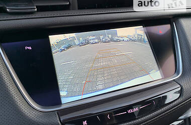 Внедорожник / Кроссовер Cadillac XT5 2018 в 