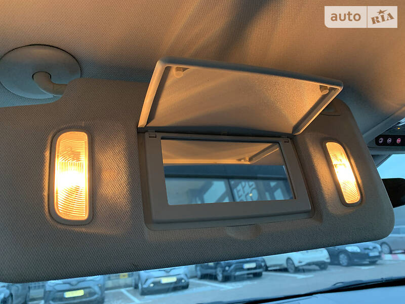 Внедорожник / Кроссовер Cadillac XT5 2018 в Киеве