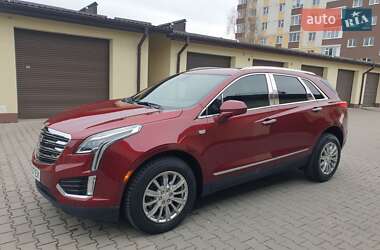 Внедорожник / Кроссовер Cadillac XT5 2017 в Хмельницком