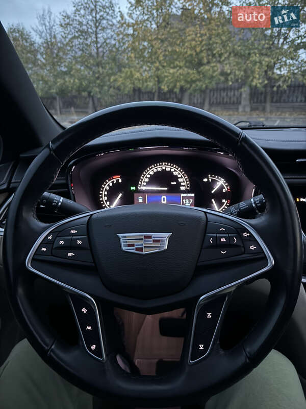 Внедорожник / Кроссовер Cadillac XT5 2017 в Умани
