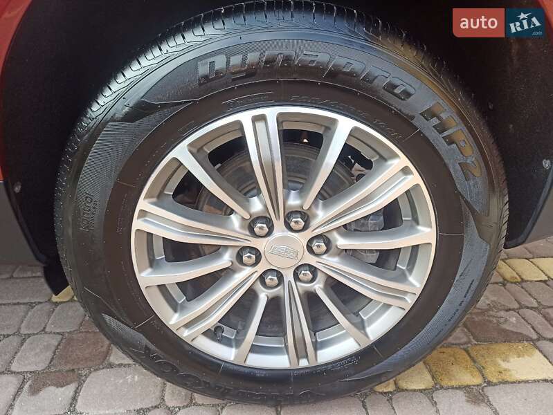 Внедорожник / Кроссовер Cadillac XT5 2016 в Киеве фото 8 Внедорожник / Кроссовер Cadillac XT5 2016 в Киеве