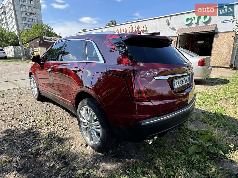 Внедорожник / Кроссовер Cadillac XT5 2018 в Харькове