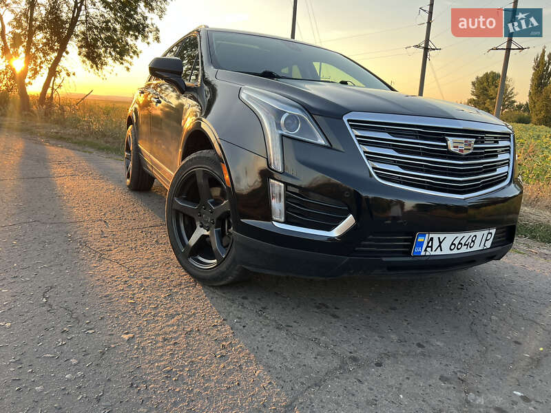 Внедорожник / Кроссовер Cadillac XT5 2018 в Харькове