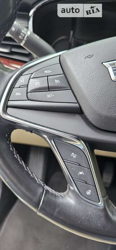 Внедорожник / Кроссовер Cadillac XT5 2018 в Киеве фото 11 Внедорожник / Кроссовер Cadillac XT5 2018 в Киеве