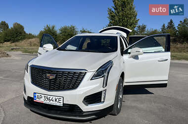 Внедорожник / Кроссовер Cadillac XT5 2019 в 