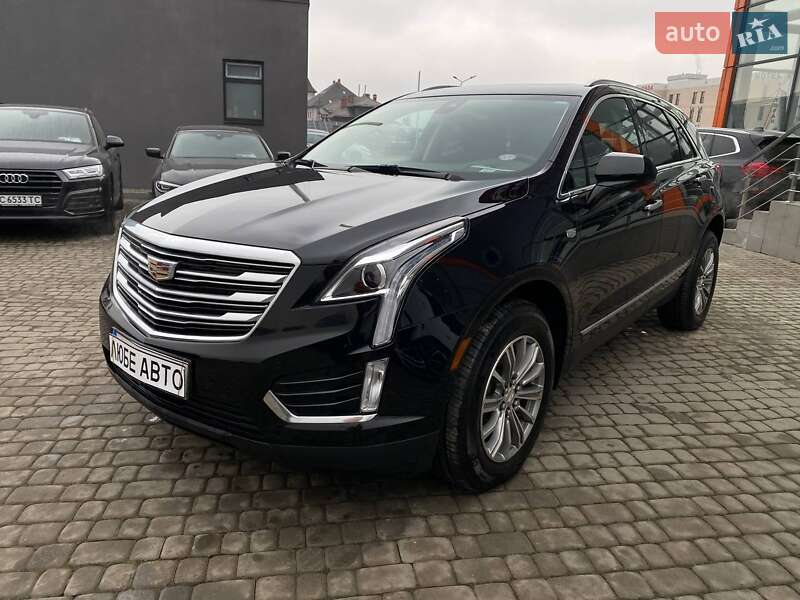 Внедорожник / Кроссовер Cadillac XT5 2019 в Львове